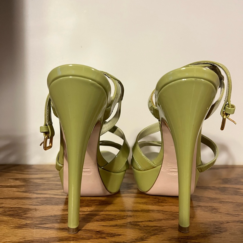 Miu Miu Strappy Light Green Patent Leather Sandal Heel - Picture 4 of 6
